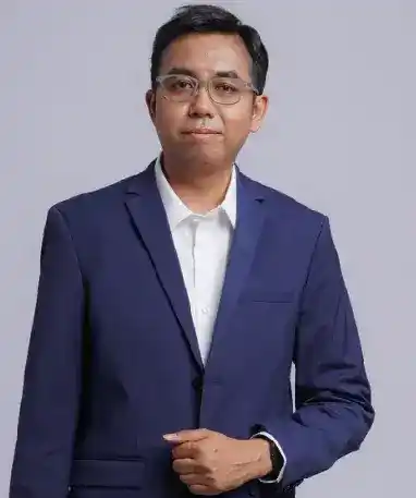 คุณศิริพัฒน์  กล่ำกลิ่น กรรมการผู้จัดการ บริษัท เนิร์ฟ ดิจิตอล เอเจนซี่ จำกัด