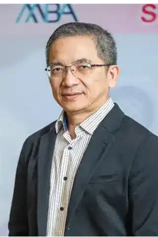 ดร.อุดมธิปก  ไพรเกษตร ประธานเจ้าหน้าที่บริหาร บริษัท ดีบีซี กรุ๊ป จำกัด ผู้อำนวยการร่วมหลักสูตร FAST Mini MBA