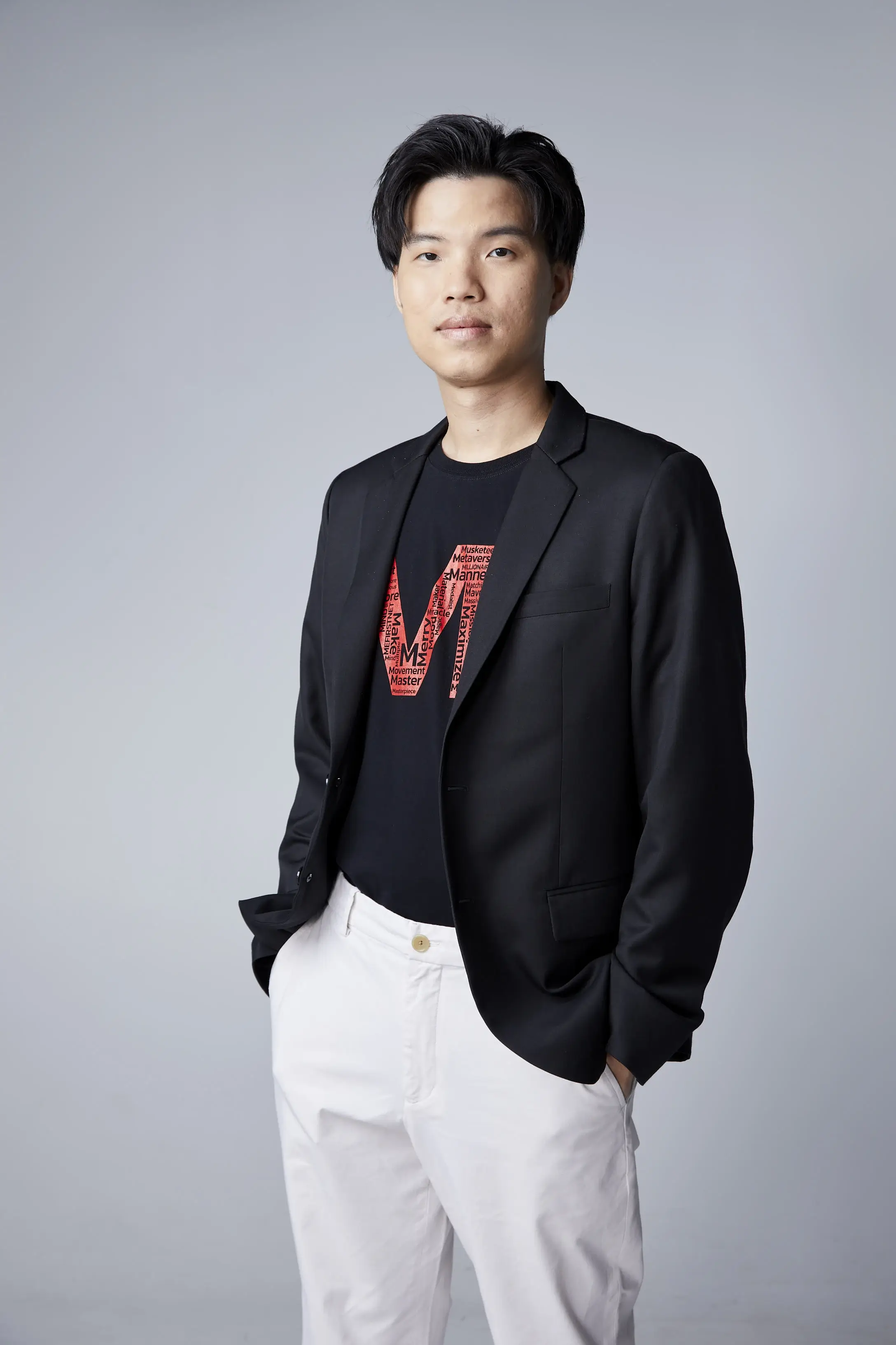 คุณณัฐพล  ธำรงลักษณ์                                                                  Communication Strategist Associate Director                                                                       บริษัท มีเดียอินเทลลิเจนซ์กรุ๊ป จำกัด