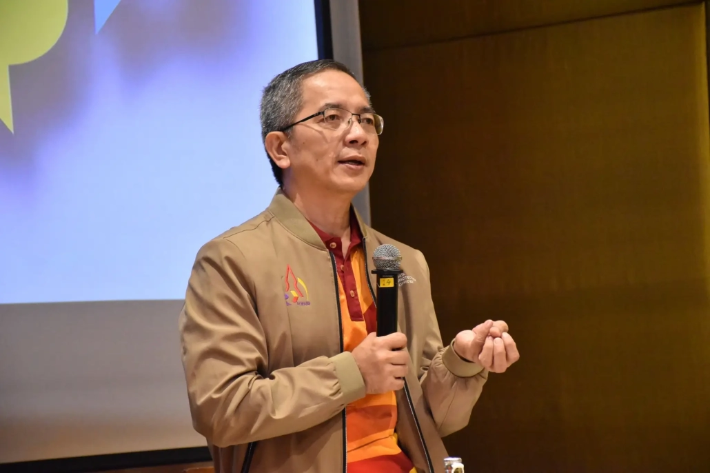 ดร.อุดมธิปก ไพรเกษตร CEO จาก บริษัท ดีบีซี กรุ๊ป จำกัด ผู้อำนวยการร่วมหลักสูตร Fast Mini MBA
